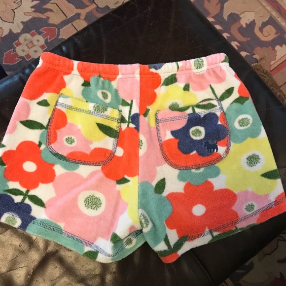 Mini Boden floral toweling shorts, size 11 - Picture 2 of 4